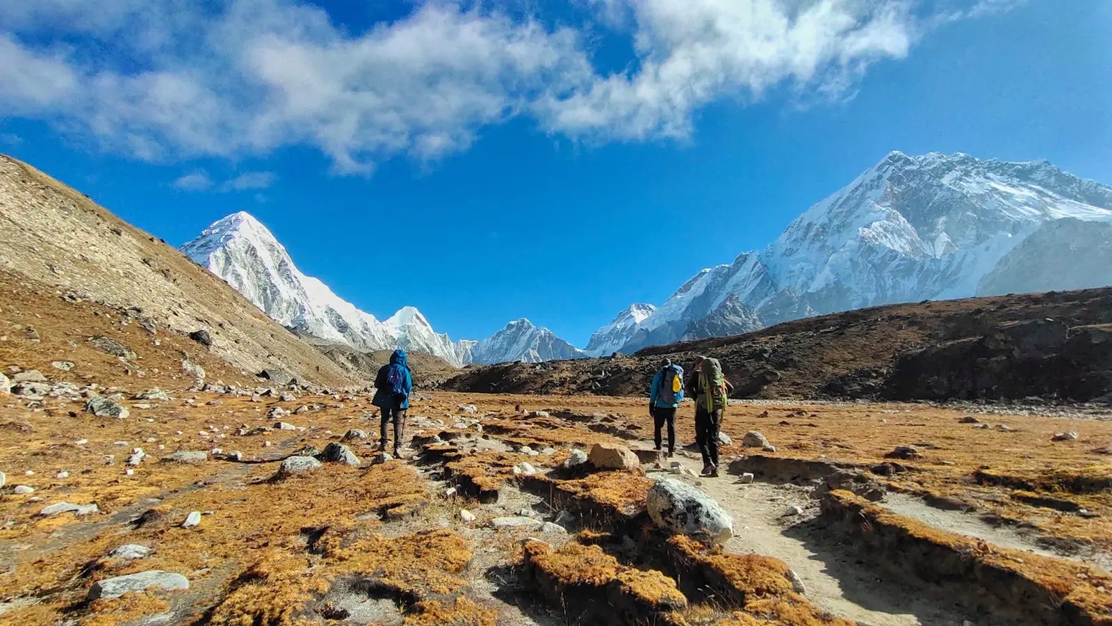 trekking