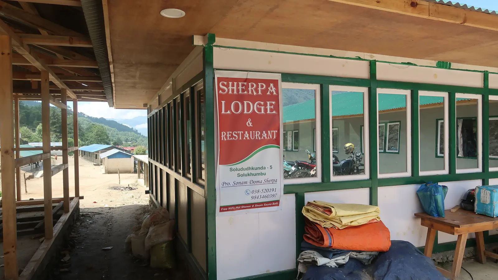 Sherpa Lodge And Restaurant