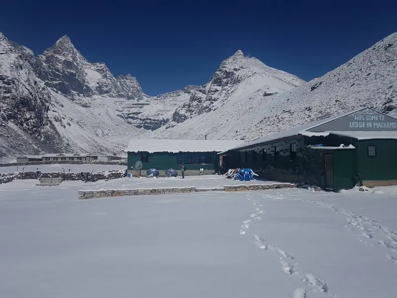 Lodge in Machhermo