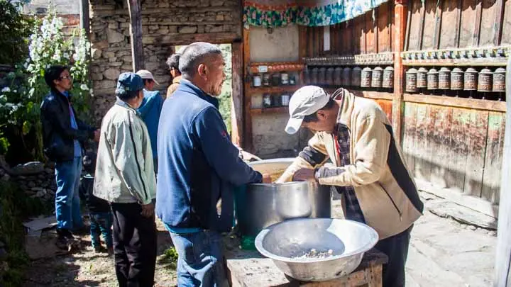 Manange Traders