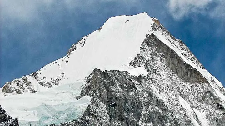 Lingtren 6749m