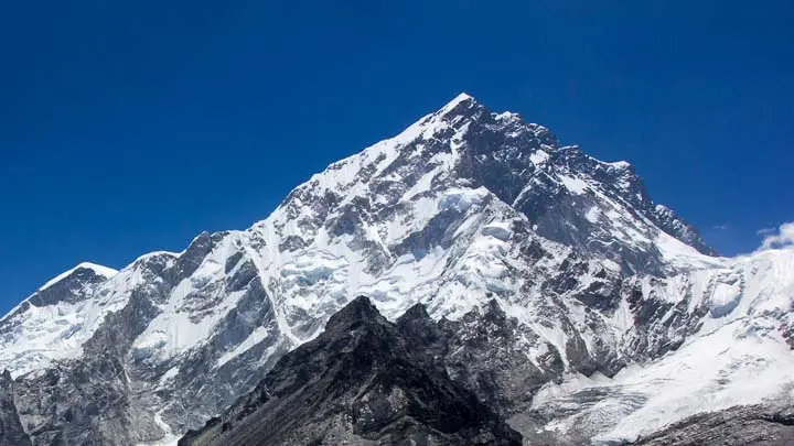 Nuptse 7861m