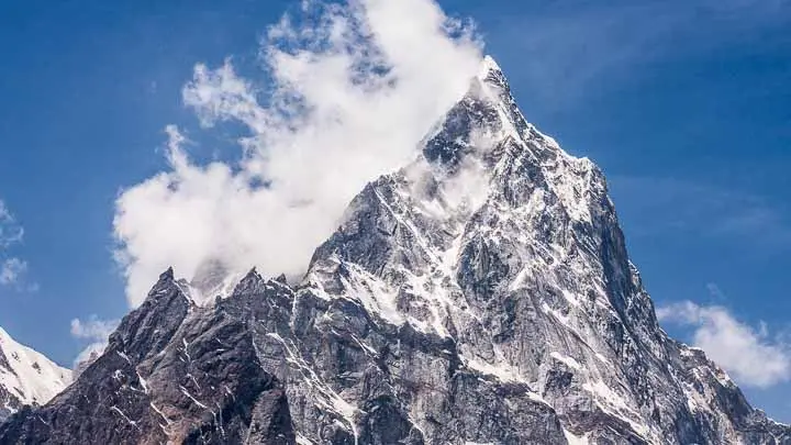 Cholatse 6440m