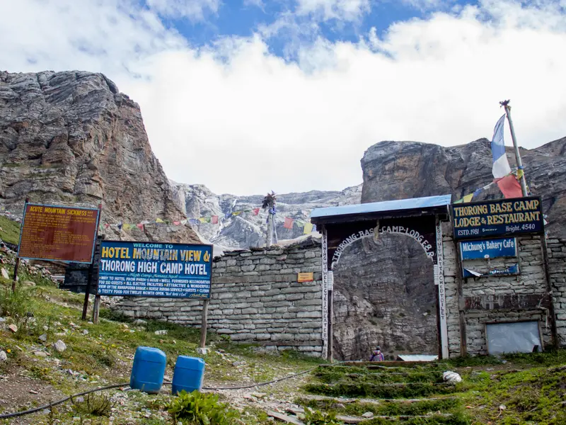 Thorung Phedi