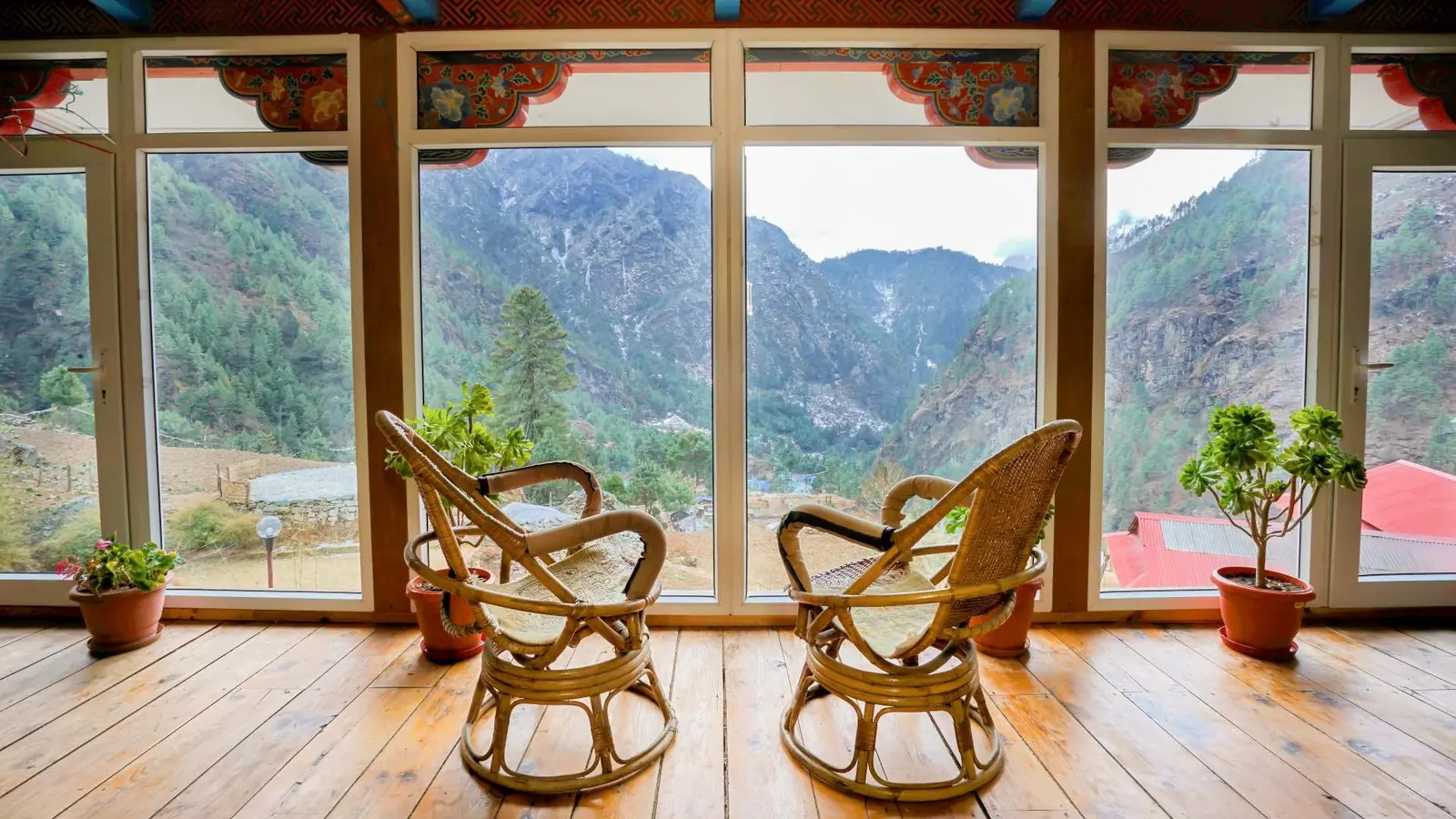 Everest Summit Lodge