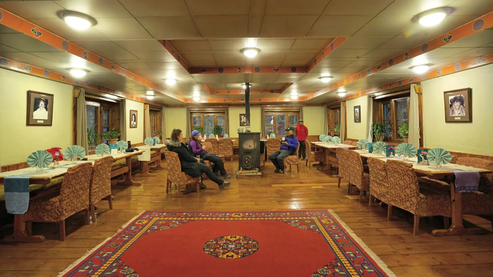 Everest Summit Lodge