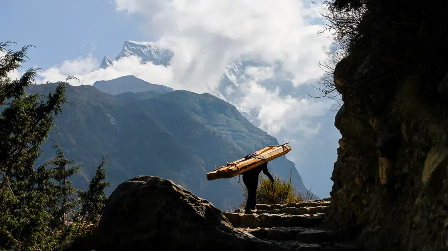 A Porter in Everest Trek