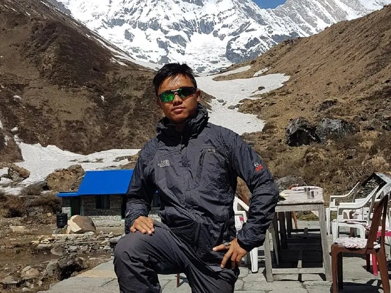 Gopal Ghale(Гхале Гопал)