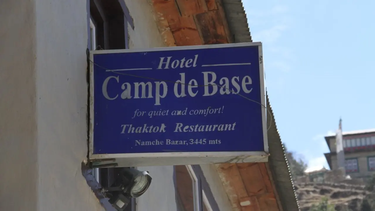 Hotel Camp De Base