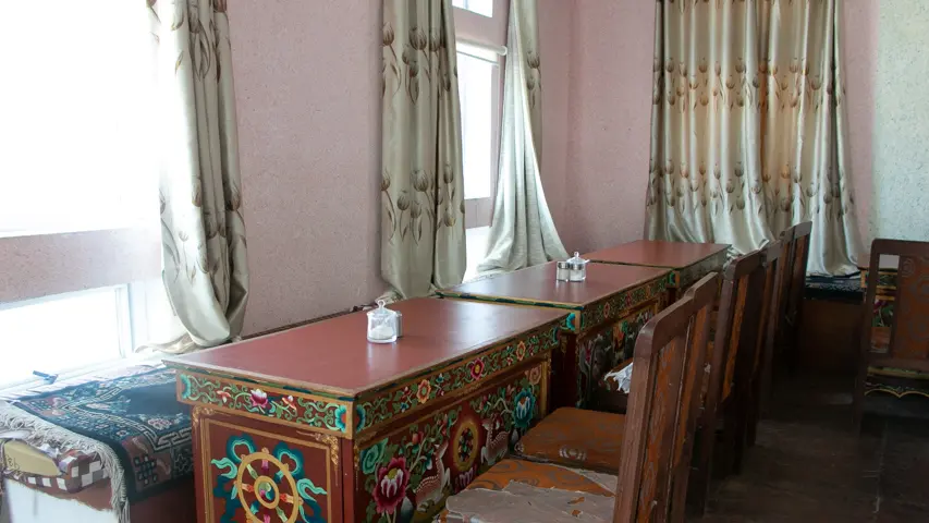 Hotel Everest Inn