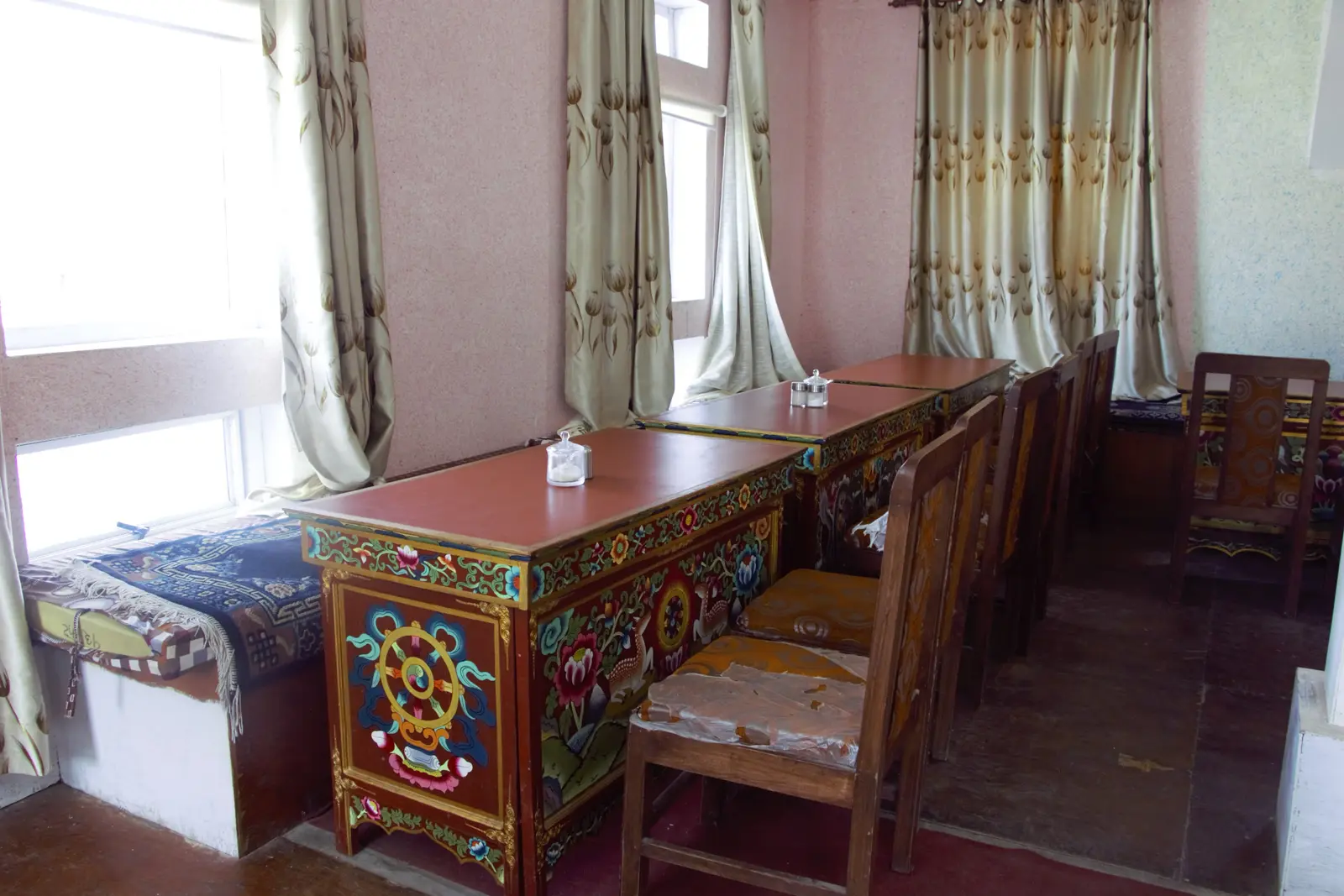 Hotel Everest Inn