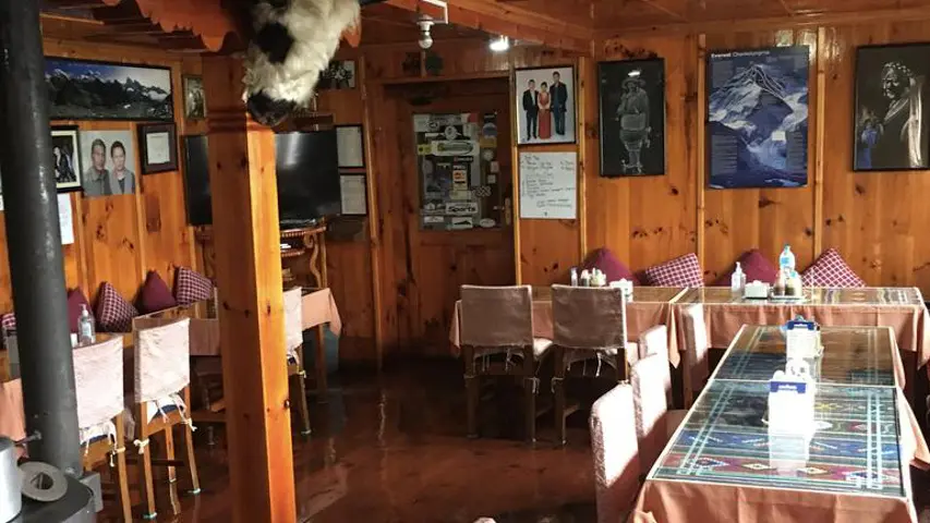 Hotel Khangri