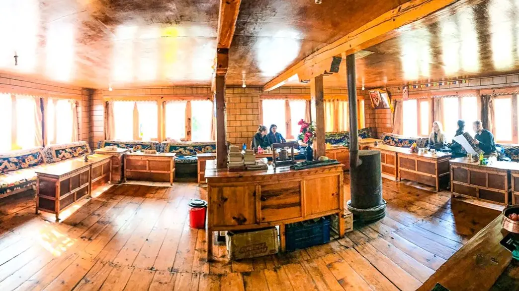 Hotel Summit