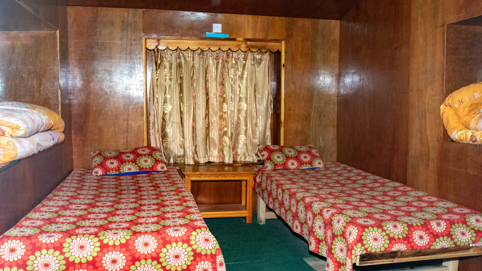 Hotel Summit