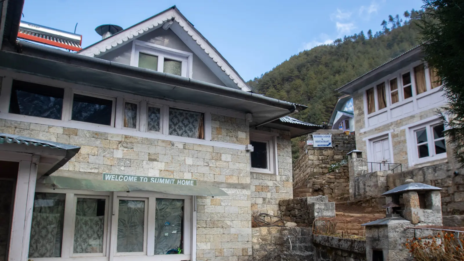 Hotel Summit