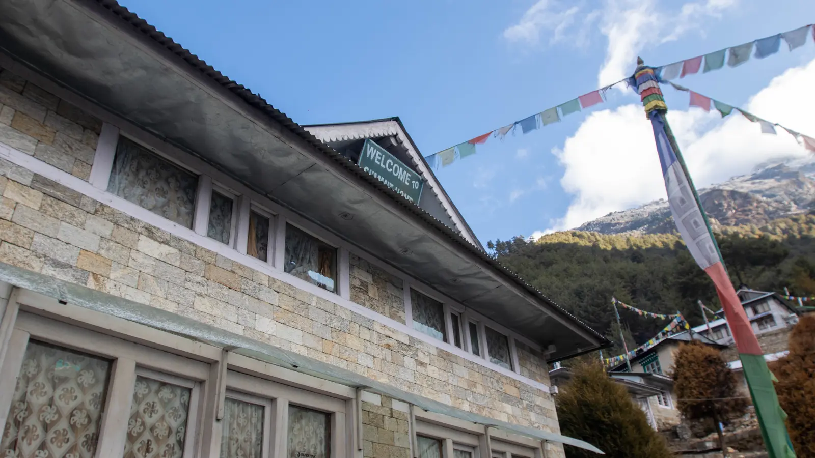 Hotel Summit
