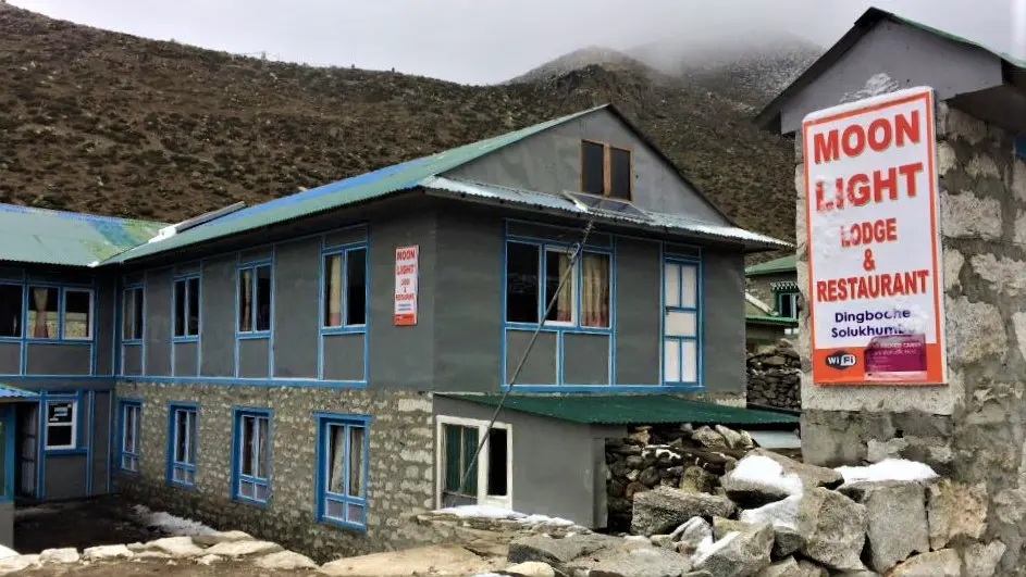Moonlight Lodge