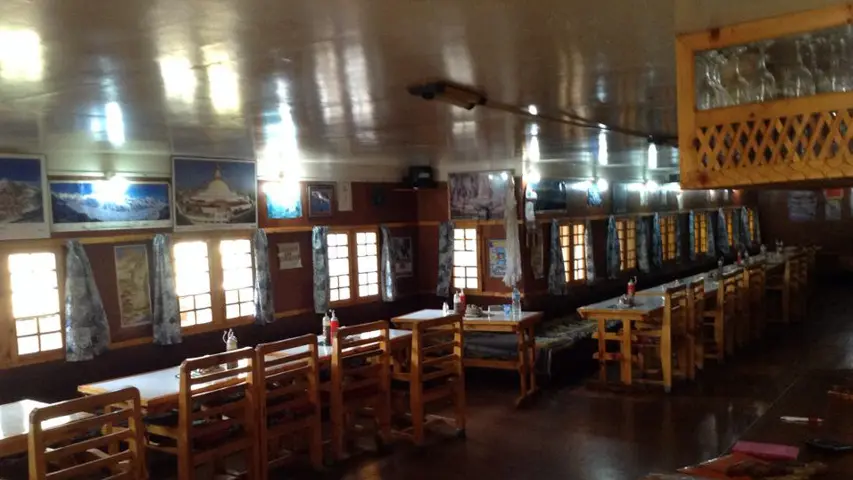 Mount Kailash Lodge And Restaurant