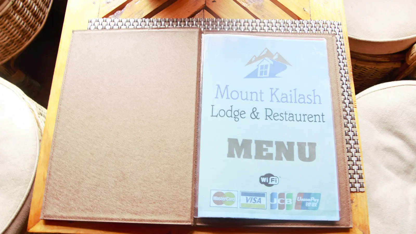 Mount Kailash Lodge And Restaurant