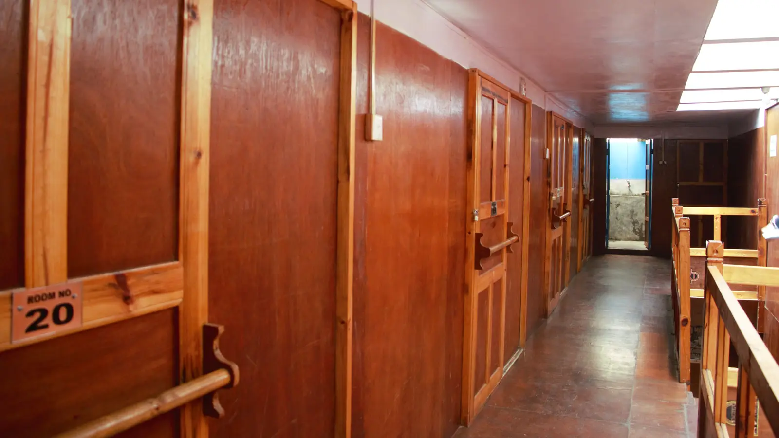 Mount Kailash Lodge And Restaurant