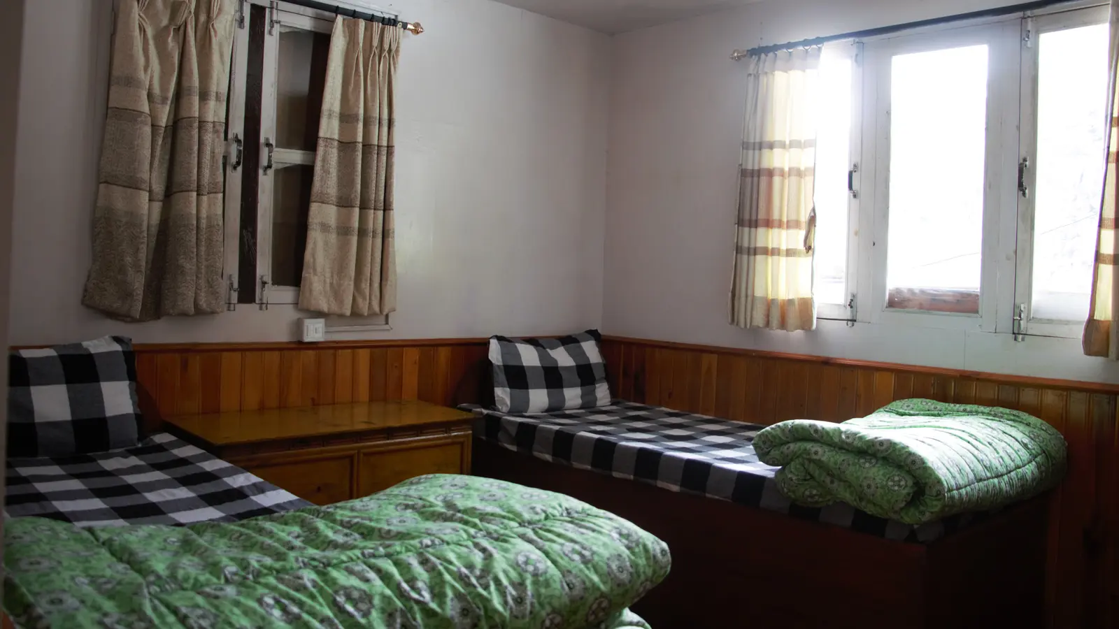 Mount Kailash Lodge And Restaurant