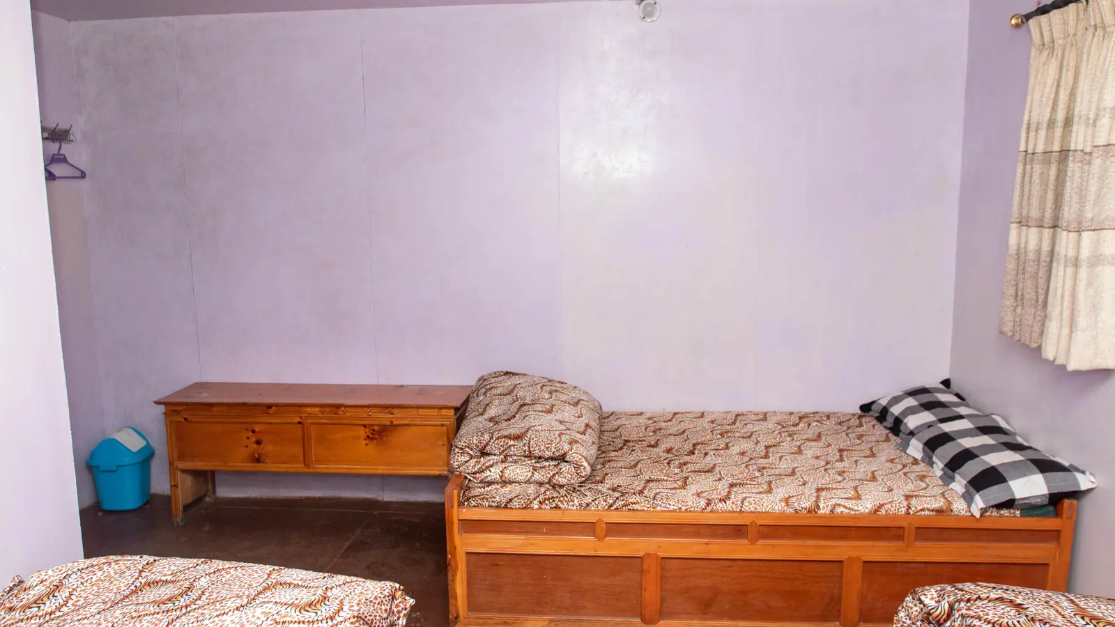 Mount Kailash Lodge And Restaurant