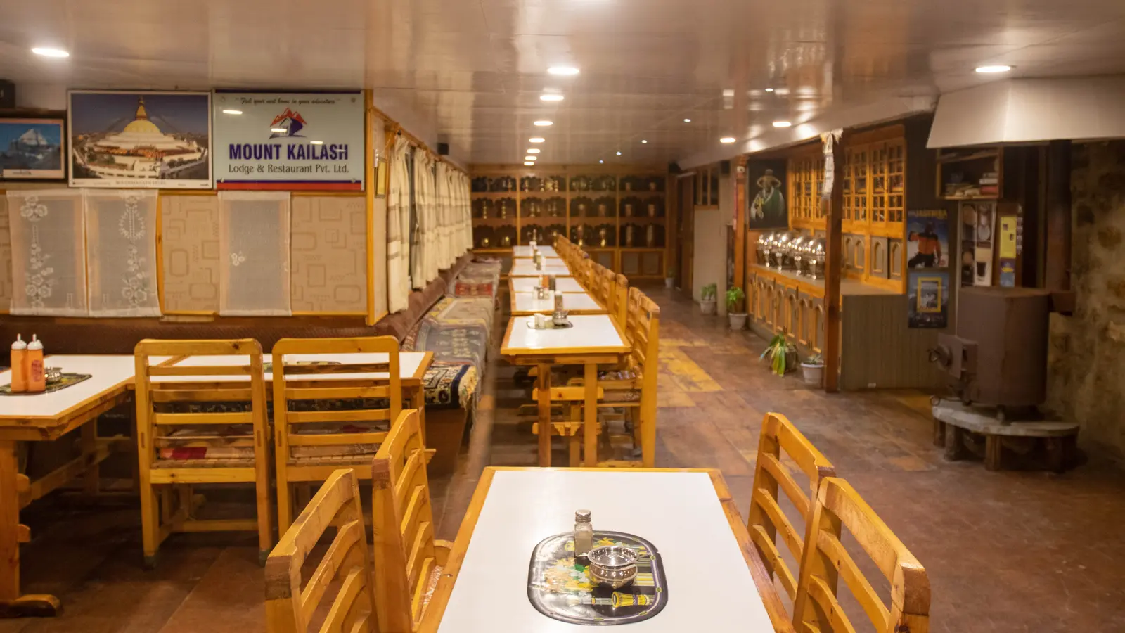 Mount Kailash Lodge And Restaurant