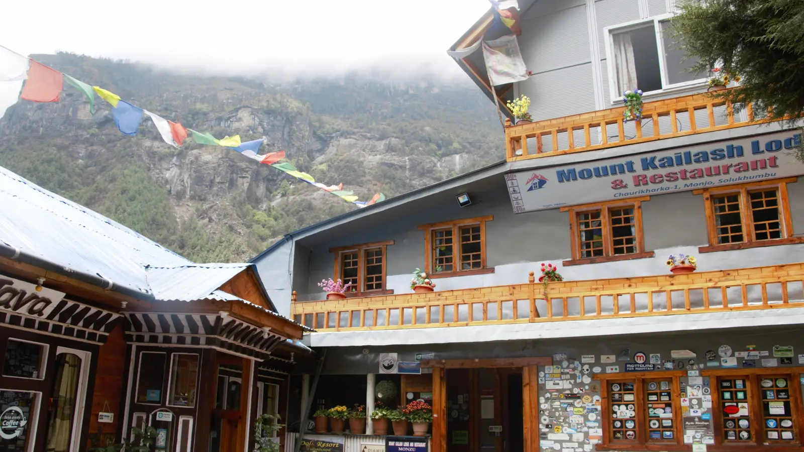 Mount Kailash Lodge And Restaurant