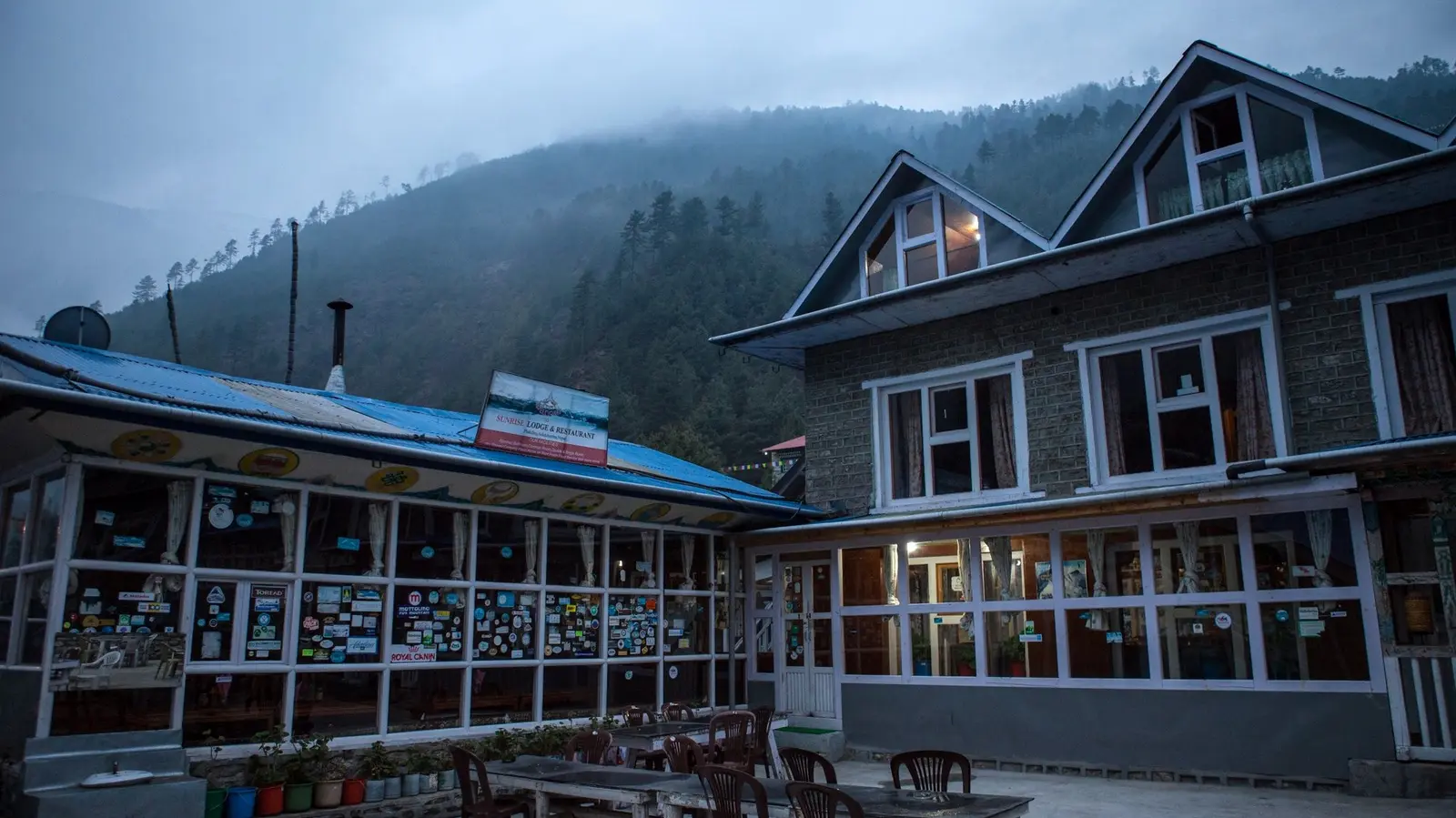 Sunrise Lodge