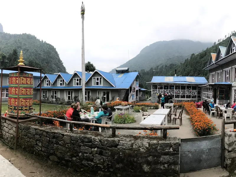 Sunrise Lodge