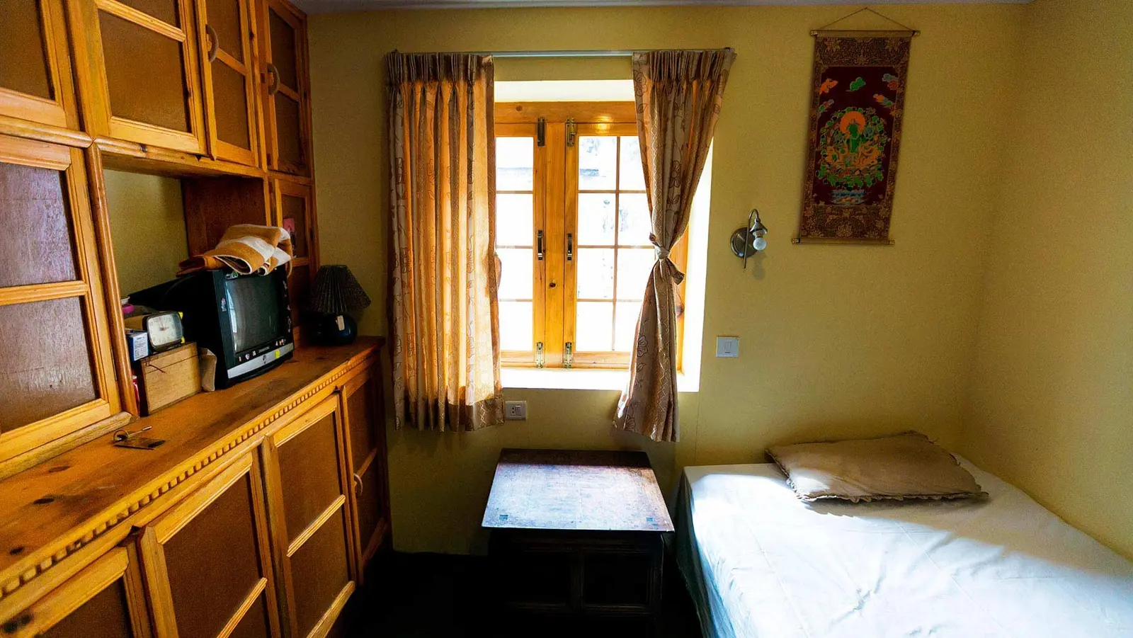 Yak Hotel