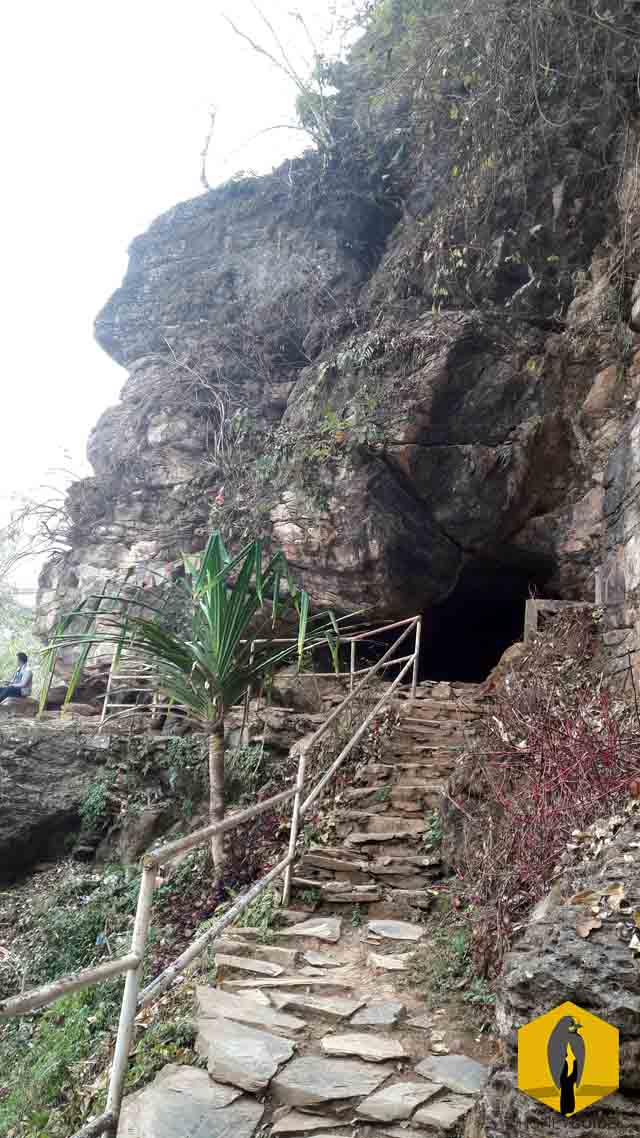 Entrance to Siddha Cave