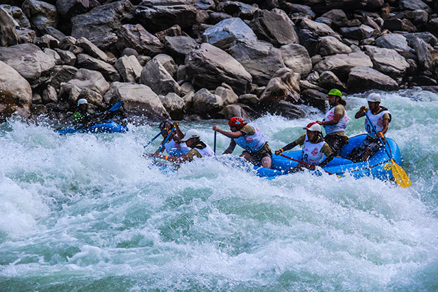 rafting white water trishuli nepal adventure adrenaline extreme sport 